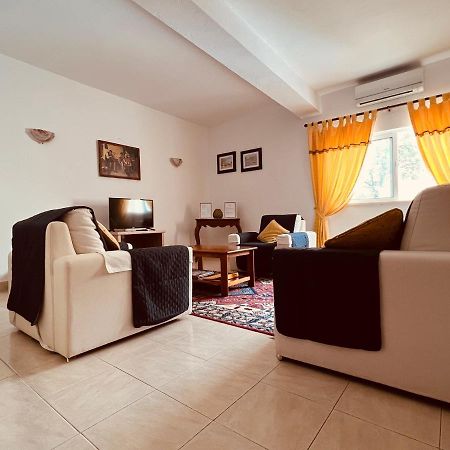 Vila Flora Santa Bárbara de Nexe Exteriér fotografie