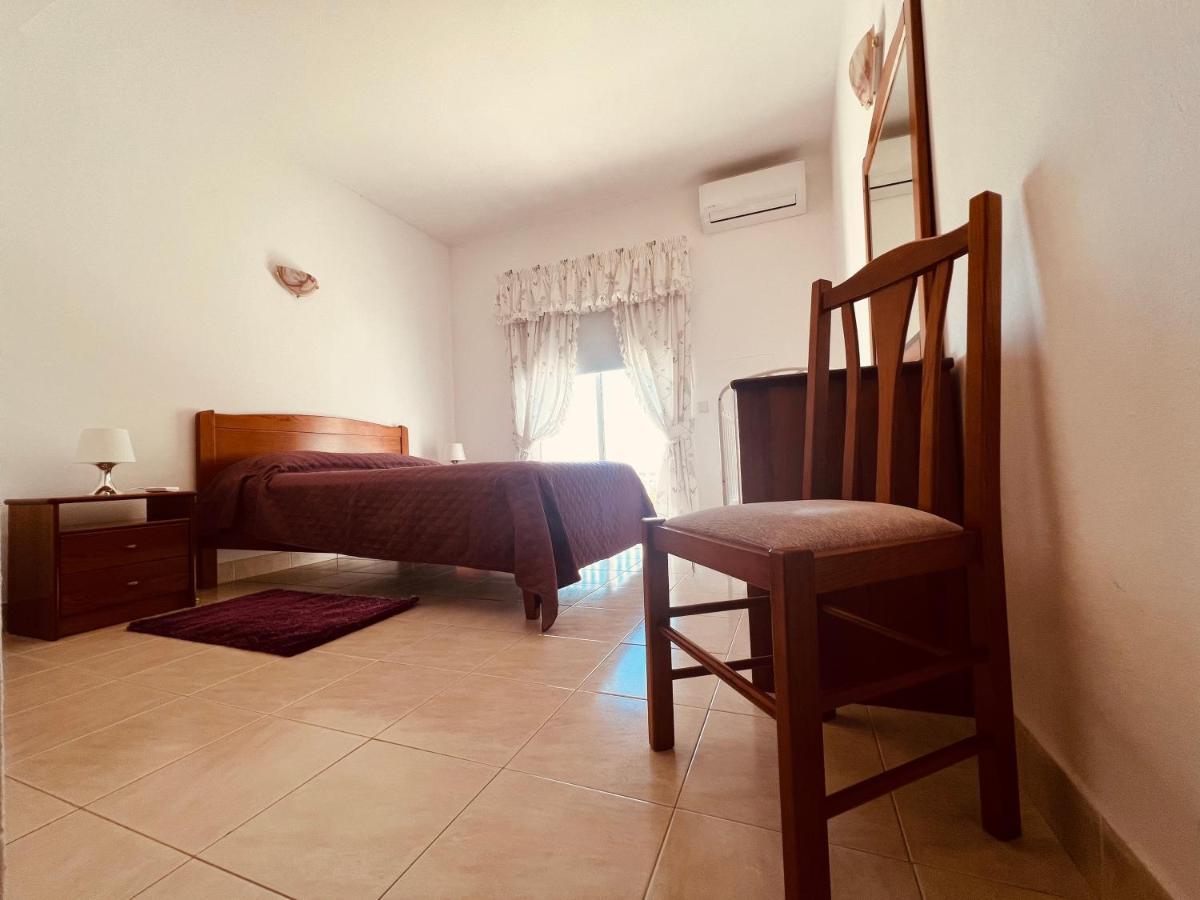 Vila Flora Santa Bárbara de Nexe Exteriér fotografie