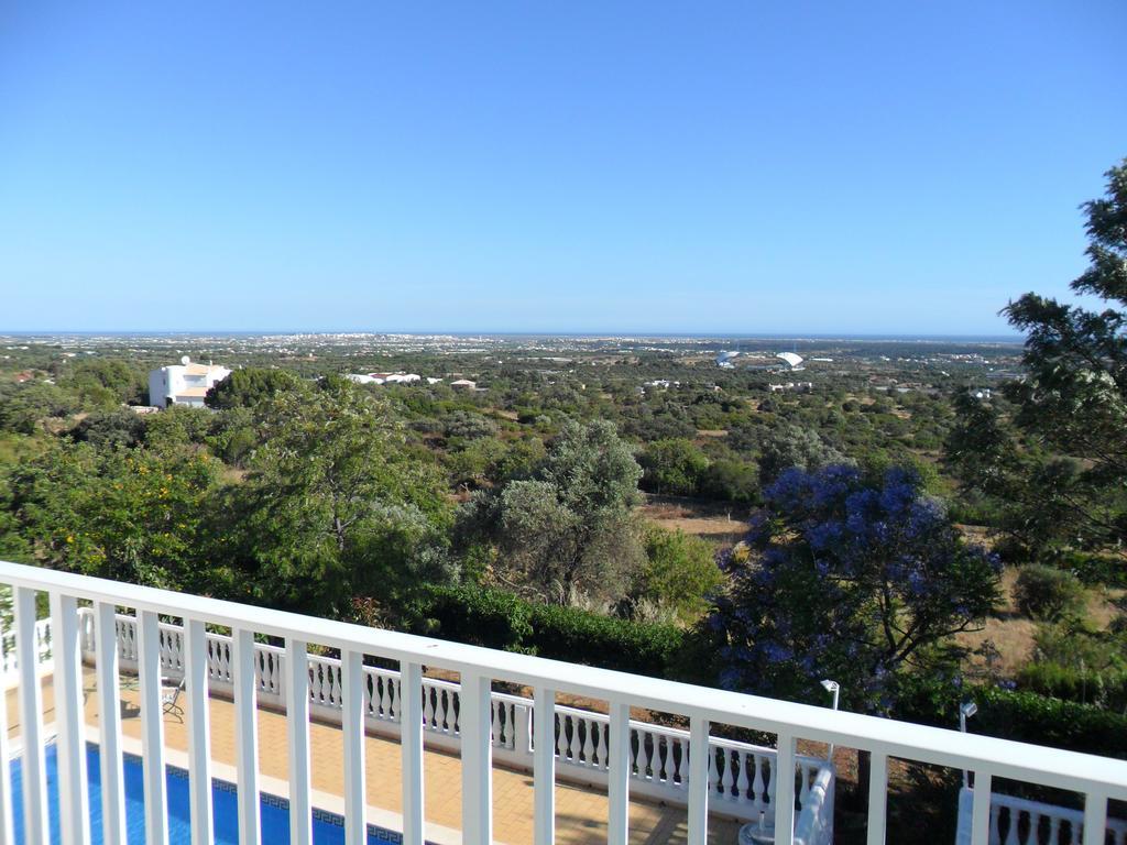 Vila Flora Santa Bárbara de Nexe Pokoj fotografie